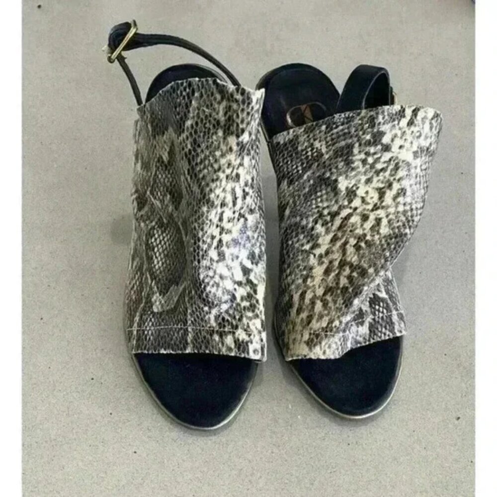Brown Black Leather Size 7